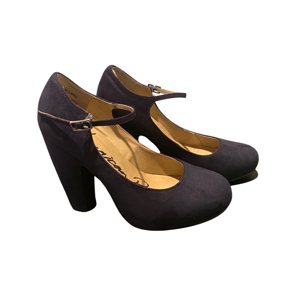 American Rag Jessie Navy Pumps